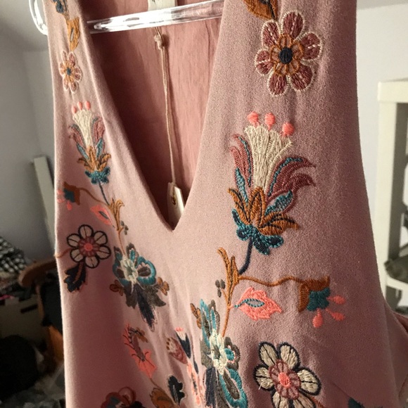 By Together Embroidered NWT dress V-neck Boho style - Picture 2 of 5